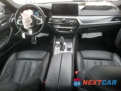 Zdjęcie 8 z 13 samochodu: 2021 BMW M550XI VIN:WBA13BK05MCF97316 - miniatura