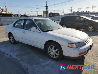 Czwarte zdjęcie samochodu z boku: 1994 HONDA ACCORD EX VIN:JHMCD565XRC064719 - miniatura