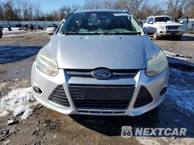 Piąte zdjęcie samochodu w środku: 2014 FORD FOCUS SE VIN:1FADP3K21EL157450 - miniatura