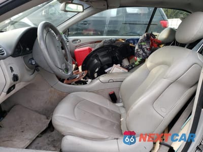 Zdjęcie 7 z 12 samochodu: 2005 MERCEDES-BENZ CLK 320 VIN:WDBTK65J35F121250 - miniatura