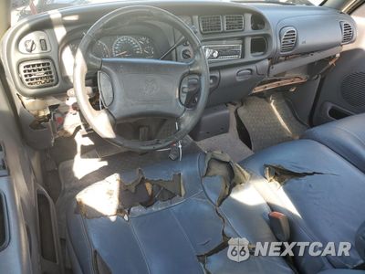 Zdjęcie 8 z 14 samochodu: 1999 DODGE RAM 1500 VIN:1B7HC13Y2XJ645755 - miniatura