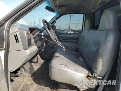 Zdjęcie 7 z 14 samochodu: 2002 FORD F350 SRW SUPER DUTY VIN:1FDSF34L72ED14789 - miniatura