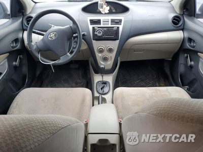 Zdjęcie 8 z 14 samochodu: 2007 TOYOTA YARIS VIN:JTDBT923571098149 - miniatura