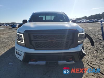 Piąte zdjęcie samochodu w środku: 2023 NISSAN TITAN SV VIN:1N6AA1EDXPN109806 - miniatura