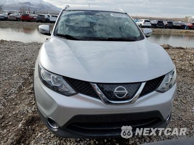 Piąte zdjęcie samochodu w środku: 2018 NISSAN ROGUE SPORT S VIN:JN1BJ1CR0JW284043 - miniatura