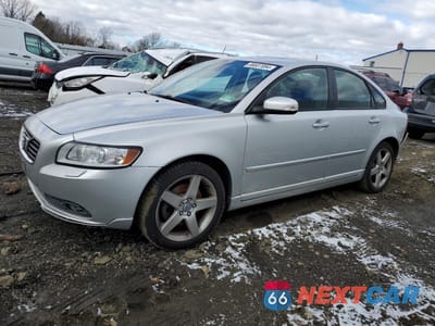 2008 VOLVO S40 2.4I YV1MS382882358296 - główne zdjęcie licytacji z USA - miniatura