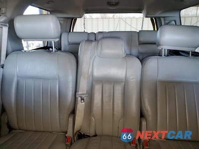 Zdjęcie 10 z 15 samochodu: 2004 LINCOLN NAVIGATOR VIN:5LMFU28R44LJ16781 - miniatura