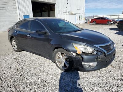 Czwarte zdjęcie samochodu z boku: 2015 NISSAN ALTIMA 2.5 VIN:1N4AL3AP6FC582594 - miniatura