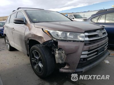 Czwarte zdjęcie samochodu z boku: 2017 TOYOTA HIGHLANDER LIMITED VIN:5TDDZRFH7HS378768 - miniatura