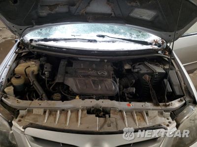 Zdjęcie 12 z 13 samochodu: 2004 MAZDA MPV WAGON VIN:JM3LW28A940500661 - miniatura