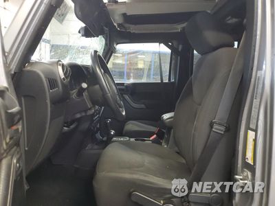 Zdjęcie 7 z 16 samochodu: 2017 JEEP WRANGLER UNLIMITED SPORT VIN:1C4BJWDG9HL515413 - miniatura