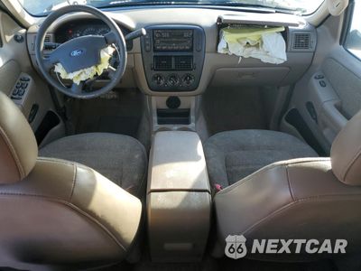 Zdjęcie 8 z 13 samochodu: 2004 FORD EXPLORER XLS VIN:1FMZU72KX4UA99598 - miniatura