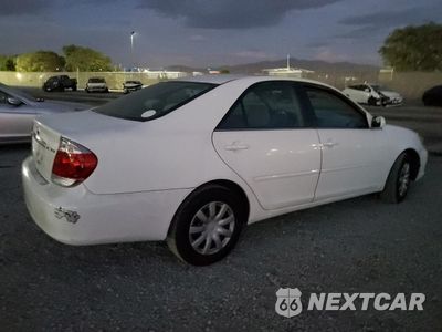 Trzecie zdjęcie samochodu z tyłu: 2005 TOYOTA CAMRY LE VIN:4T1BE32K75U429691 - miniatura