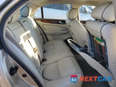 Zdjęcie 10 z 13 samochodu: 2004 JAGUAR VANDENPLAS VIN:SAJEA74C54SG09079 - miniatura