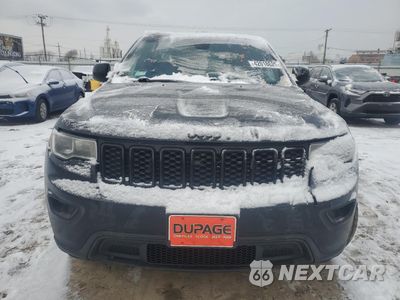 Piąte zdjęcie samochodu w środku: 2019 JEEP GRAND CHEROKEE LAREDO VIN:1C4RJFAG2KC819564 - miniatura