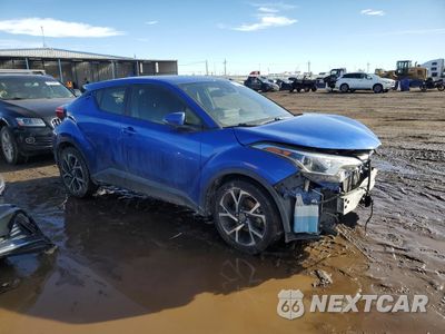 Czwarte zdjęcie samochodu z boku: 2019 TOYOTA C-HR XLE VIN:JTNKHMBX5K1055670 - miniatura