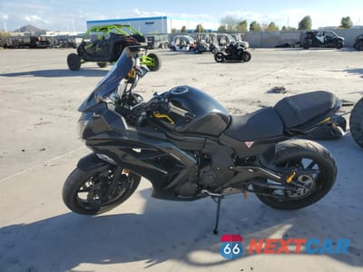 Trzecie zdjęcie samochodu z tyłu: 2015 KAWASAKI EX650 E VIN:JKAEXEE11FDA18151 - miniatura