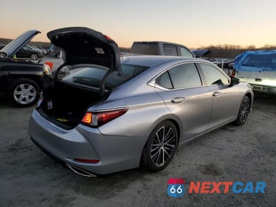 Trzecie zdjęcie samochodu z tyłu: 2025 LEXUS ES 350 BASE VIN:58ADZ1B14SU190534 - miniatura