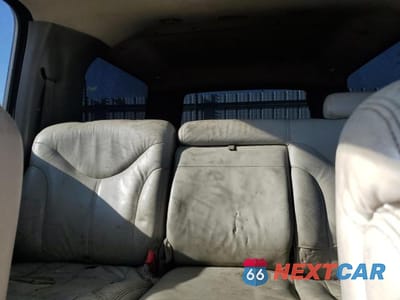 Zdjęcie 10 z 13 samochodu: 2001 GMC YUKON XL K1500 VIN:3GKFK16T31G221718 - miniatura