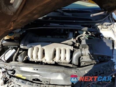 Zdjęcie 12 z 13 samochodu: 2001 VOLVO S80 VIN:YV1TS94D111210346 - miniatura