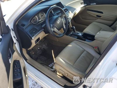 Zdjęcie 8 z 12 samochodu: 2012 HONDA ACCORD SE VIN:1HGCP2F6XCA059542 - miniatura