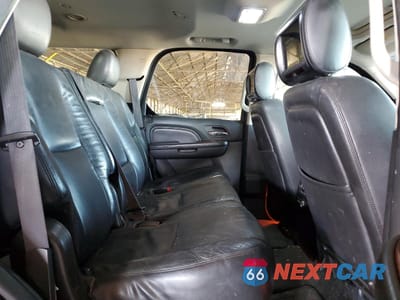 Zdjęcie 11 z 15 samochodu: 2011 CADILLAC ESCALADE VIN:1GYS4AEF1BR380734 - miniatura