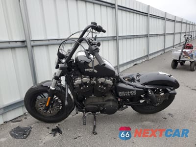 Trzecie zdjęcie samochodu z tyłu: 2016 HARLEY-DAVIDSON XL1200 FORTY-EIGHT VIN:1HD1LC319GC443093 - miniatura