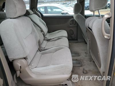 Zdjęcie 11 z 16 samochodu: 2008 TOYOTA SIENNA CE VIN:5TDZK23C88S189752 - miniatura