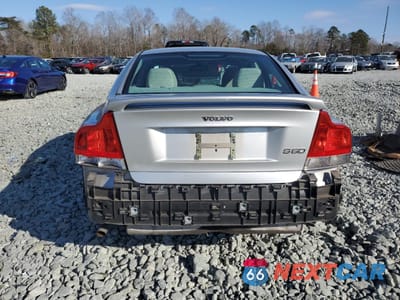 Zdjęcie 6 z 13 samochodu: 2001 VOLVO S60 VIN:YV1RS61R012067439 - miniatura