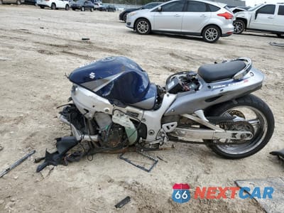 Trzecie zdjęcie samochodu z tyłu: 2006 SUZUKI GSX1300 R VIN:JS1GW71A862110105 - miniatura