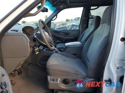 Zdjęcie 7 z 15 samochodu: 2000 FORD EXPEDITION XLT VIN:1FMEU15L3YLC38921 - miniatura