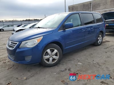 2011 VOLKSWAGEN ROUTAN SE 2V4RW3DG2BR789605 - główne zdjęcie licytacji z USA - miniatura