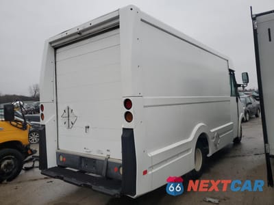 Trzecie zdjęcie samochodu z tyłu: 2013 ISUZU NPR VIN:JALB4T172D7W00797 - miniatura