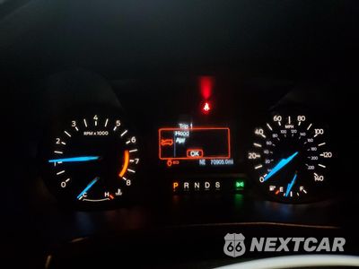 Zdjęcie 9 z 16 samochodu: 2019 FORD EXPLORER XLT VIN:1FM5K8D82KGA45445 - miniatura