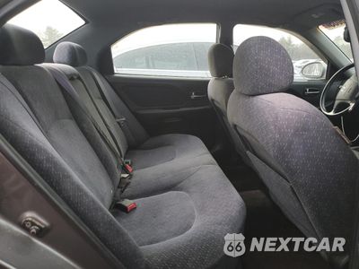 Zdjęcie 10 z 12 samochodu: 2004 HYUNDAI SONATA GL VIN:KMHWF25H24A927936 - miniatura