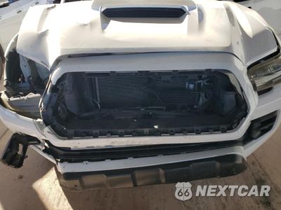 Zdjęcie 11 z 12 samochodu: 2017 TOYOTA TACOMA DOUBLE CAB VIN:5TFCZ5AN9HX081562 - miniatura