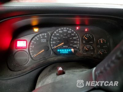 Zdjęcie 9 z 15 samochodu: 2002 CHEVROLET TAHOE C1500 VIN:1GNEC13T02R228644 - miniatura