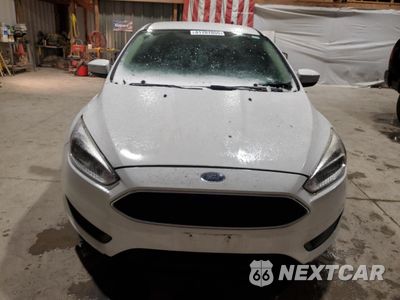 Piąte zdjęcie samochodu w środku: 2018 FORD FOCUS SE VIN:1FADP3F21JL214699 - miniatura