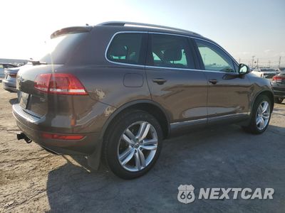 Trzecie zdjęcie samochodu z tyłu: 2012 VOLKSWAGEN TOUAREG V6 TDI VIN:WVGEK9BP0CD007182 - miniatura