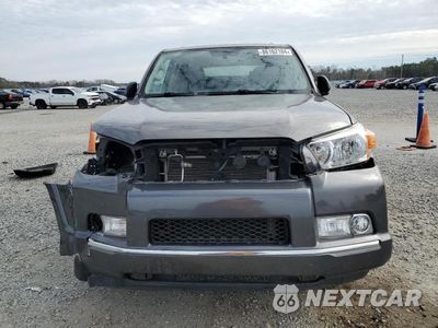 Piąte zdjęcie samochodu w środku: 2010 TOYOTA 4RUNNER SR5 VIN:JTEBU5JR0A5032373 - miniatura