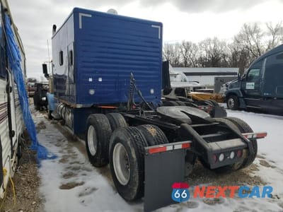Trzecie zdjęcie samochodu z tyłu: 2005 KENWORTH CONSTRUCTION W900 VIN:1XKWDB9X25J095130 - miniatura