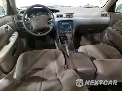 Zdjęcie 8 z 13 samochodu: 2000 TOYOTA CAMRY CE VIN:4T1BG22K5YU666429 - miniatura