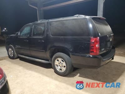 Drugie zdjęcie samochodu z przodu: 2013 CHEVROLET SUBURBAN C1500 LT VIN:1GNSCJE09DR193546 - miniatura