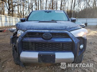 Piąte zdjęcie samochodu w środku: 2019 TOYOTA 4RUNNER SR5 VIN:JTEBU5JR7K5664840 - miniatura