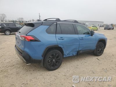 Trzecie zdjęcie samochodu z tyłu: 2025 TOYOTA RAV4 XSE VIN:4T3E6RFV6SU176402 - miniatura
