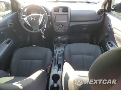 Zdjęcie 8 z 14 samochodu: 2019 NISSAN VERSA S VIN:3N1CN7AP5KL802300 - miniatura