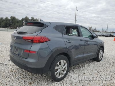 Trzecie zdjęcie samochodu z tyłu: 2021 HYUNDAI TUCSON SE VIN:KM8J23A45MU400261 - miniatura