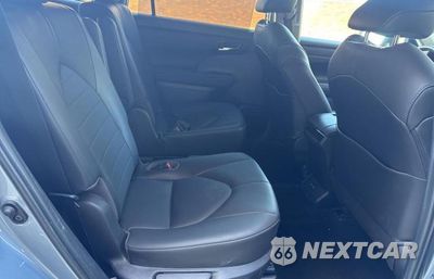 Zdjęcie 6 z 10 samochodu: 2020 TOYOTA HIGHLANDER XLE VIN:5TDGZRBH9LS021152 - miniatura