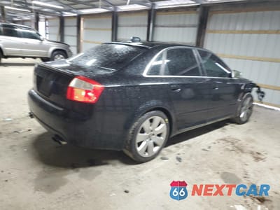 Trzecie zdjęcie samochodu z tyłu: 2004 AUDI S4 VIN:WAUPL68E94A162117 - miniatura