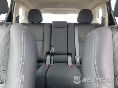 Zdjęcie 10 z 16 samochodu: 2018 NISSAN ROGUE S VIN:KNMAT2MT1JP526268 - miniatura